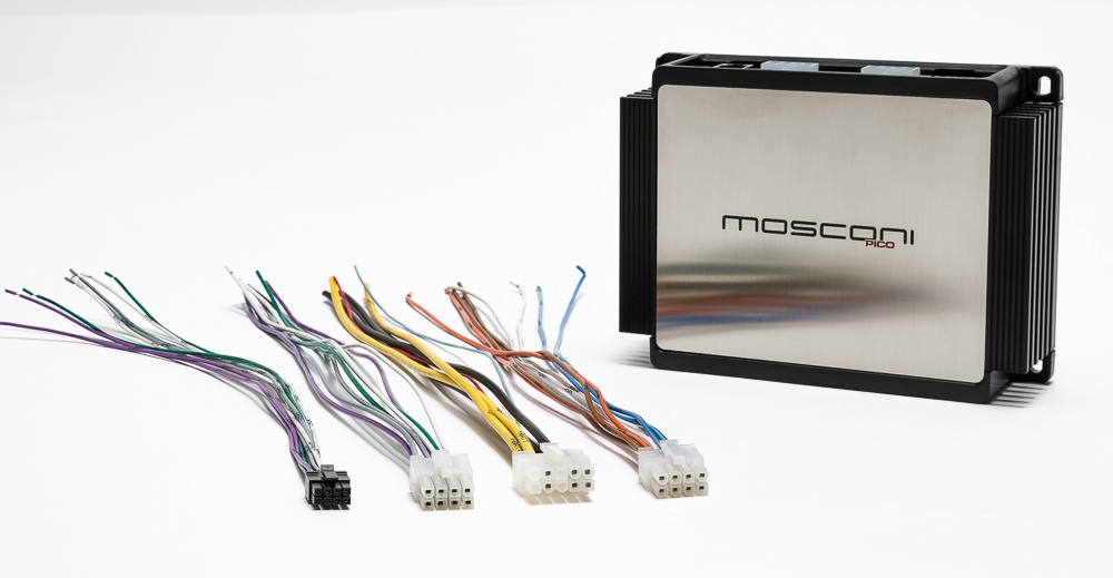 GLADEN-Pico-8_12-DSP-scope-of-delivery.jpg
